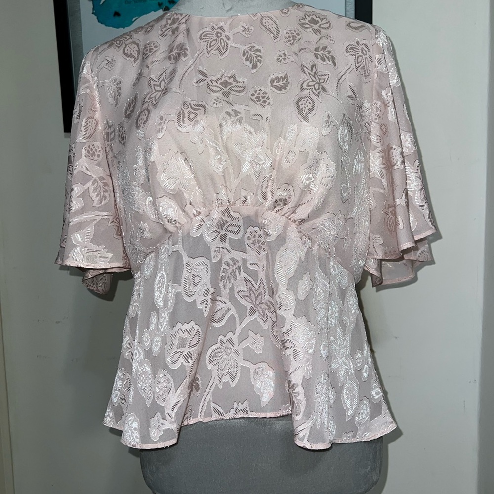 Express Blush Pink Lace Patterned Blouse Size Medium- NWT
